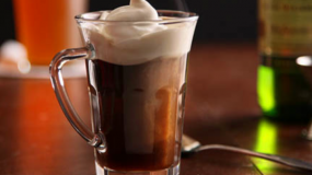 La Mezcla de Cafe con Destilados