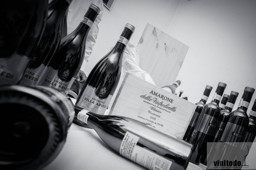 739939_619588474759028_92841349_o